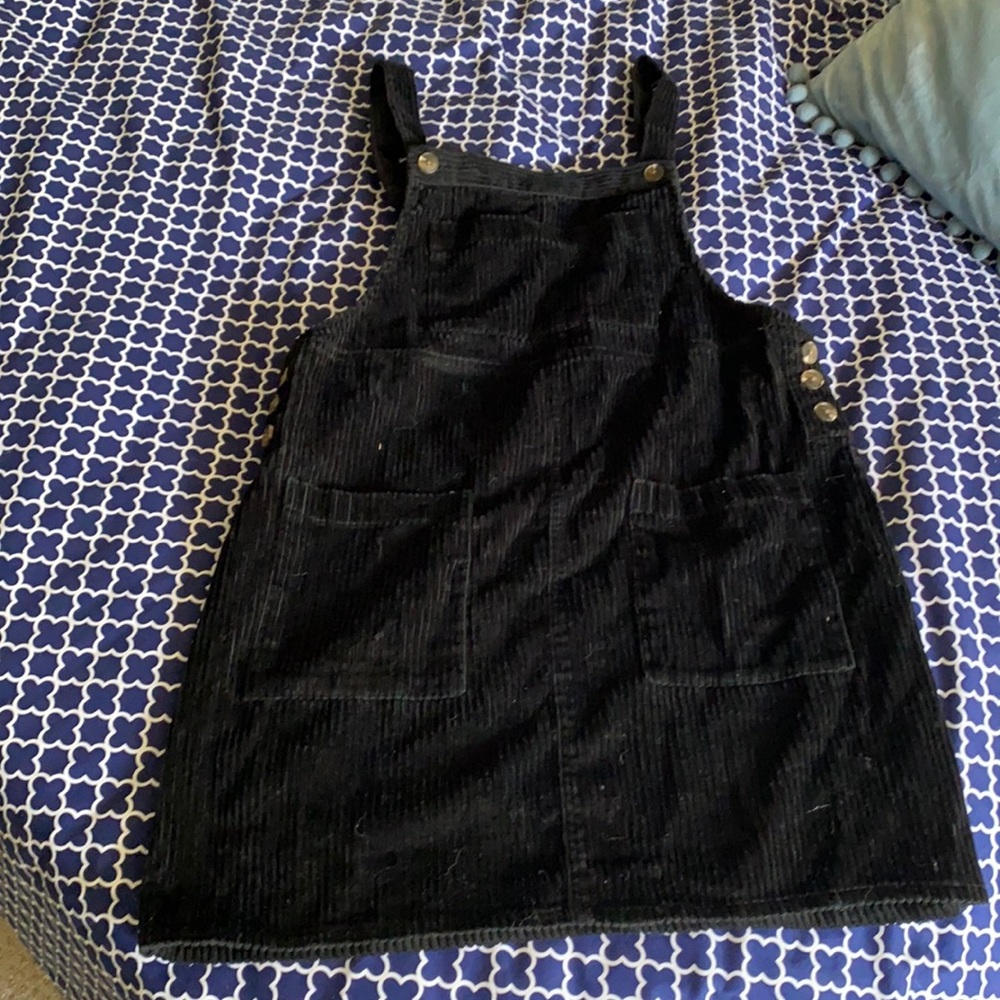 Black velvet jumper